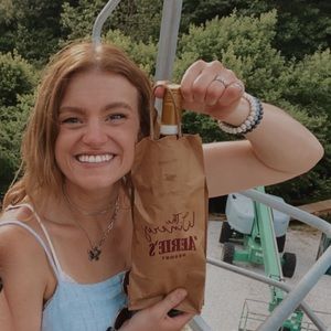 Meet your Posher, Megan